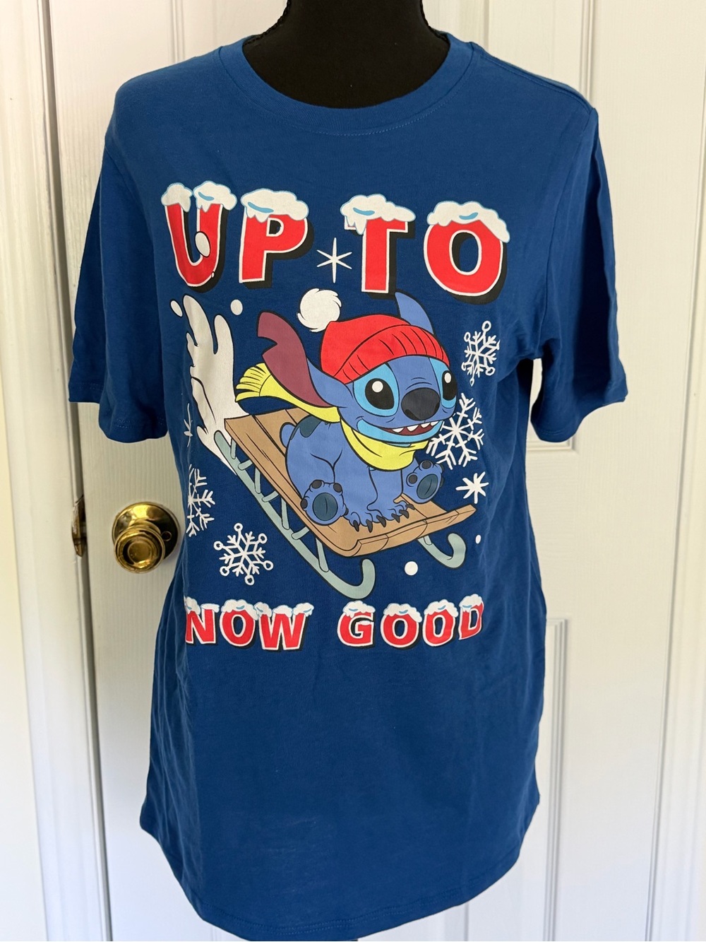 Disney "Up to Snow Good" Stitch Holiday T-Shirt Size 2XL
